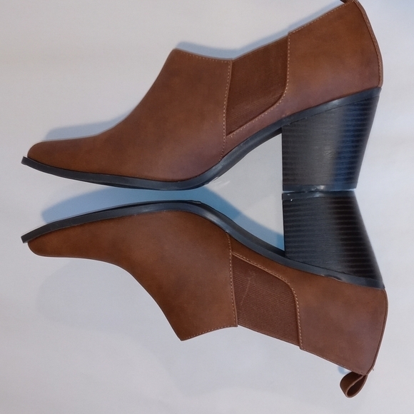 NWOT Chinese Laundry ankle boot size 11 Brown - Picture 4 of 10